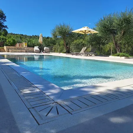 Luxury Breeze With Private Pools Villa *