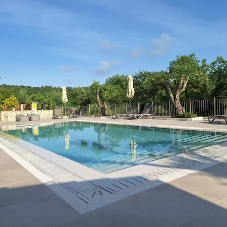 Luxury Breeze With Private Pools Villa Dassia (Corfu)